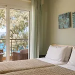 Meliti Waterfront 公寓式酒店
