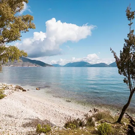 Meliti Waterfront Aparthotel