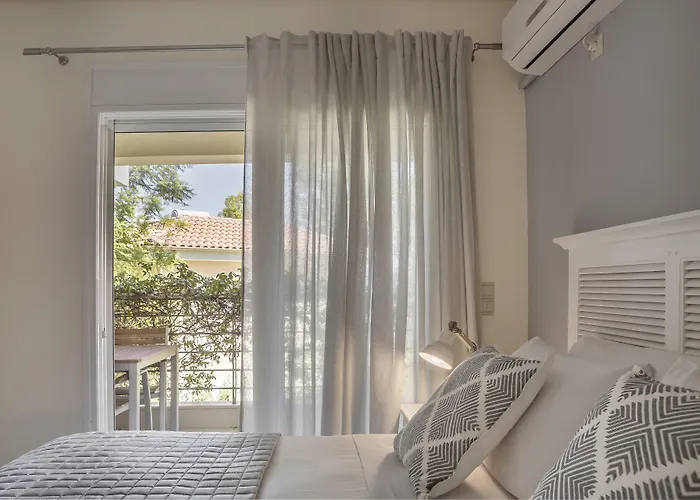 Meliti Waterfront Karavómilosz