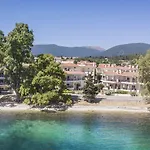 Aparthotel Meliti Waterfront Karavomylos