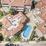 Aparthotel Meliti Waterfront Karavomylos