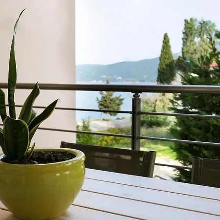 Meliti Waterfront 4*