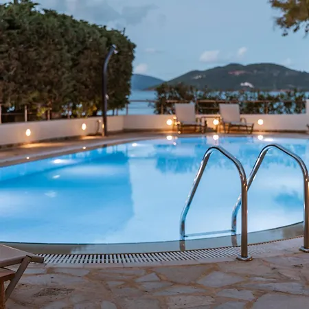 Meliti Waterfront מלון דירות 4*