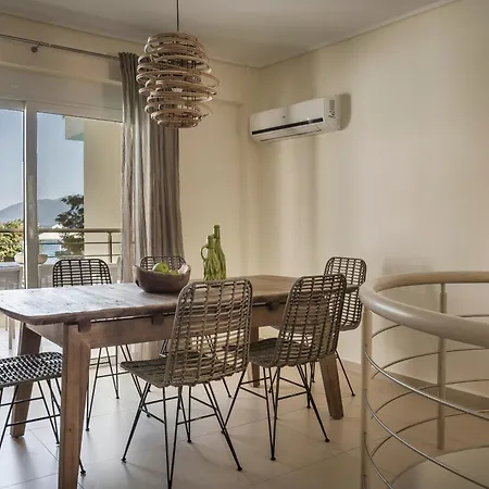 Meliti Waterfront Apartahotel 4*