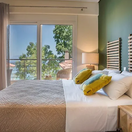 Meliti Waterfront Apartahotel 4*