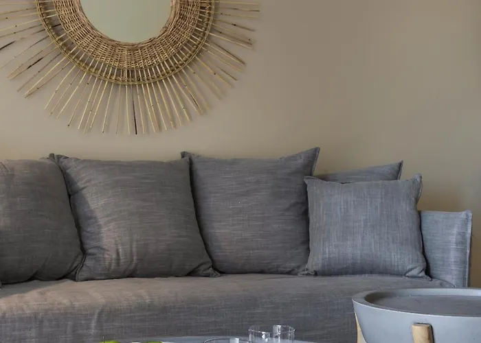 アパートホテル Meliti Waterfront