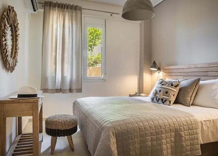 Meliti Waterfront アパートホテル カラヴォミロス