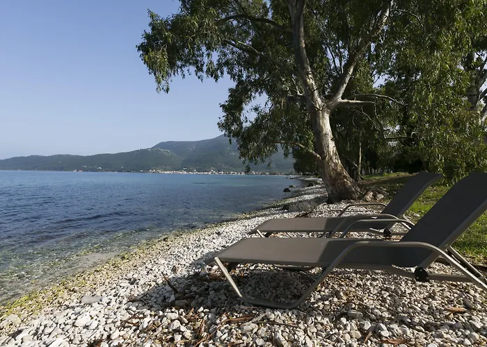 アパートホテル Meliti Waterfront 4*