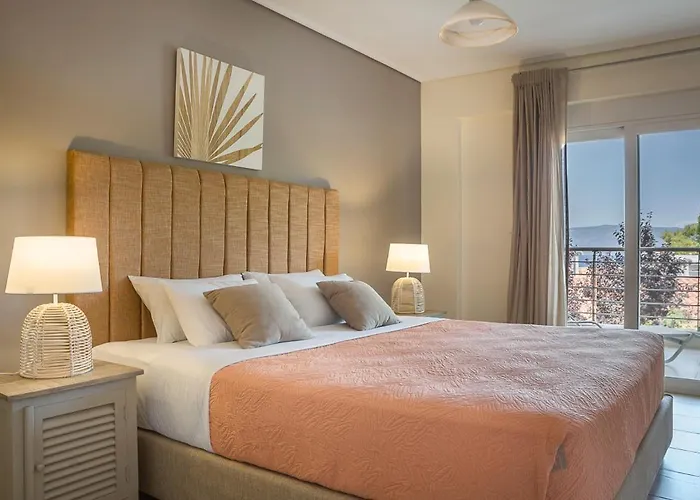 アパートホテル Meliti Waterfront カラヴォミロス