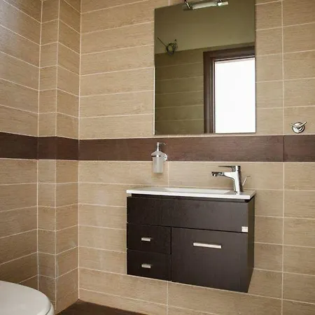 Aparthotel Meliti Waterfront Karavomylos