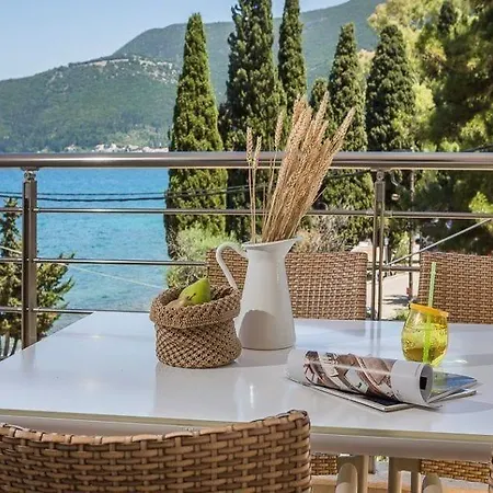 Meliti Waterfront Aparthotel 4*